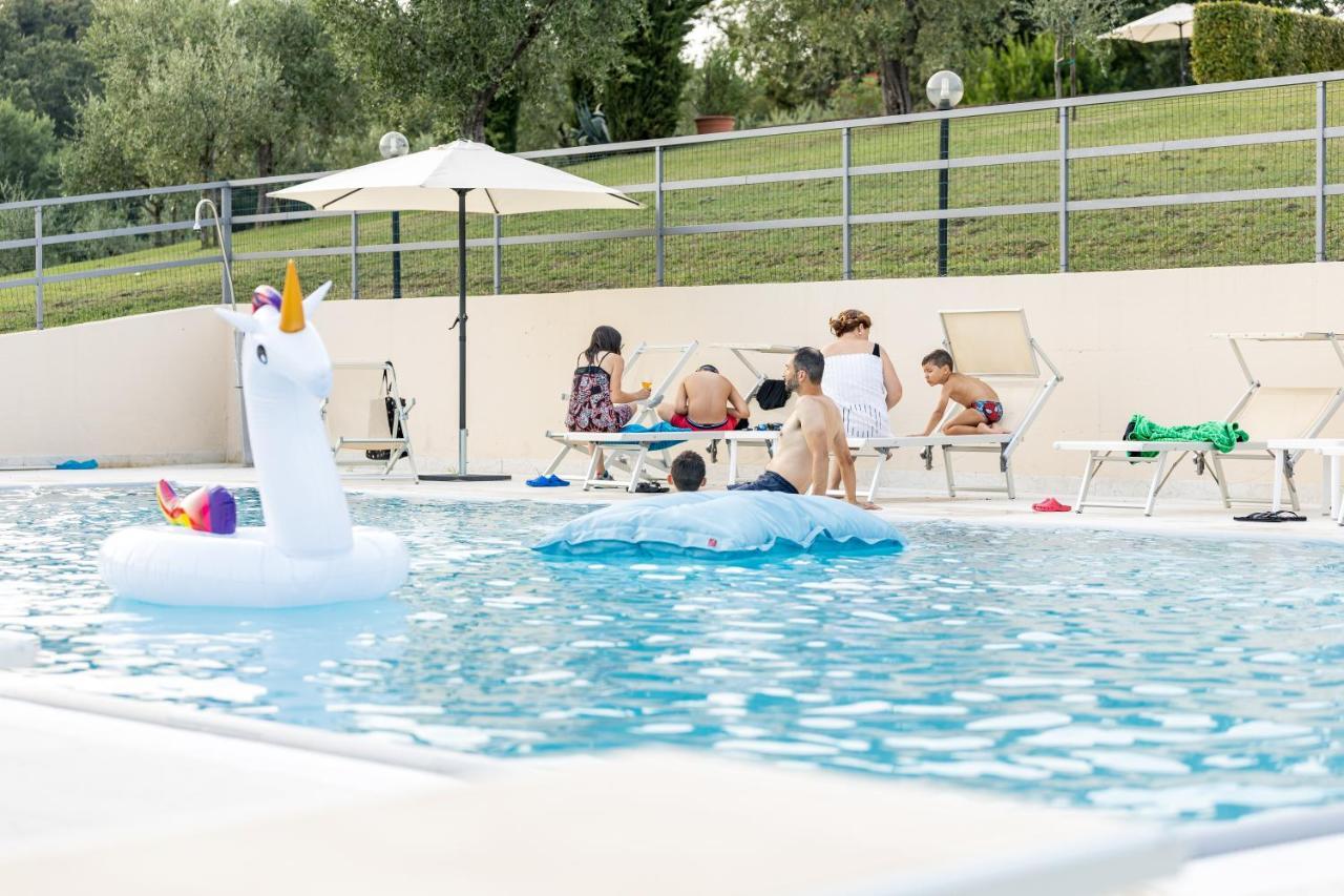 Il Casale Lonato - By Host4U Aparthotel Exterior photo