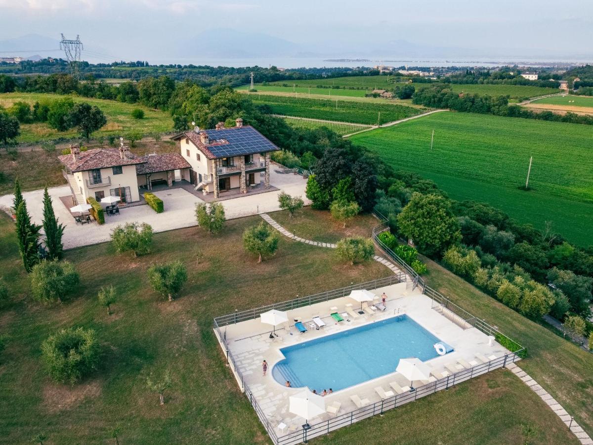 Il Casale Lonato - By Host4U Aparthotel Exterior photo