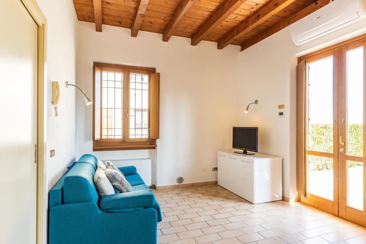 Il Casale Lonato - By Host4U Aparthotel Exterior photo